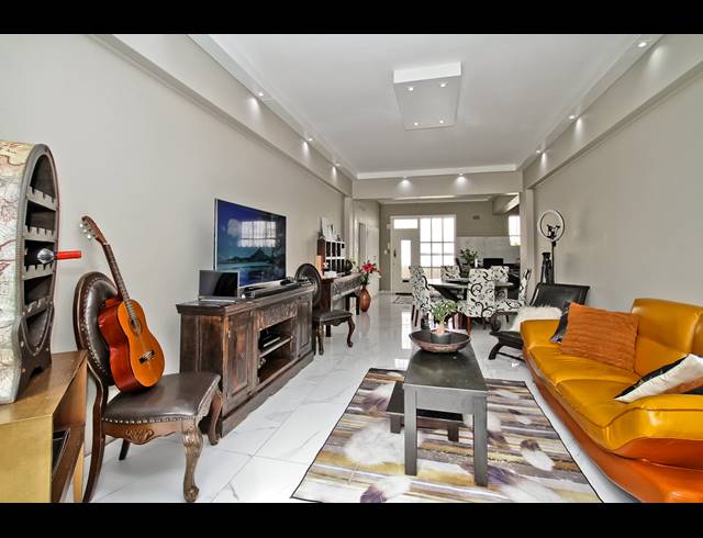 3 BEDROOM APARTMENT FOR SALE IN OBSERVATORY